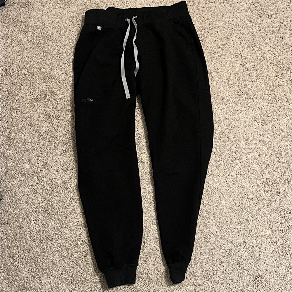 Figs Women’s Black Zamora Joggers with Gray Drawstring